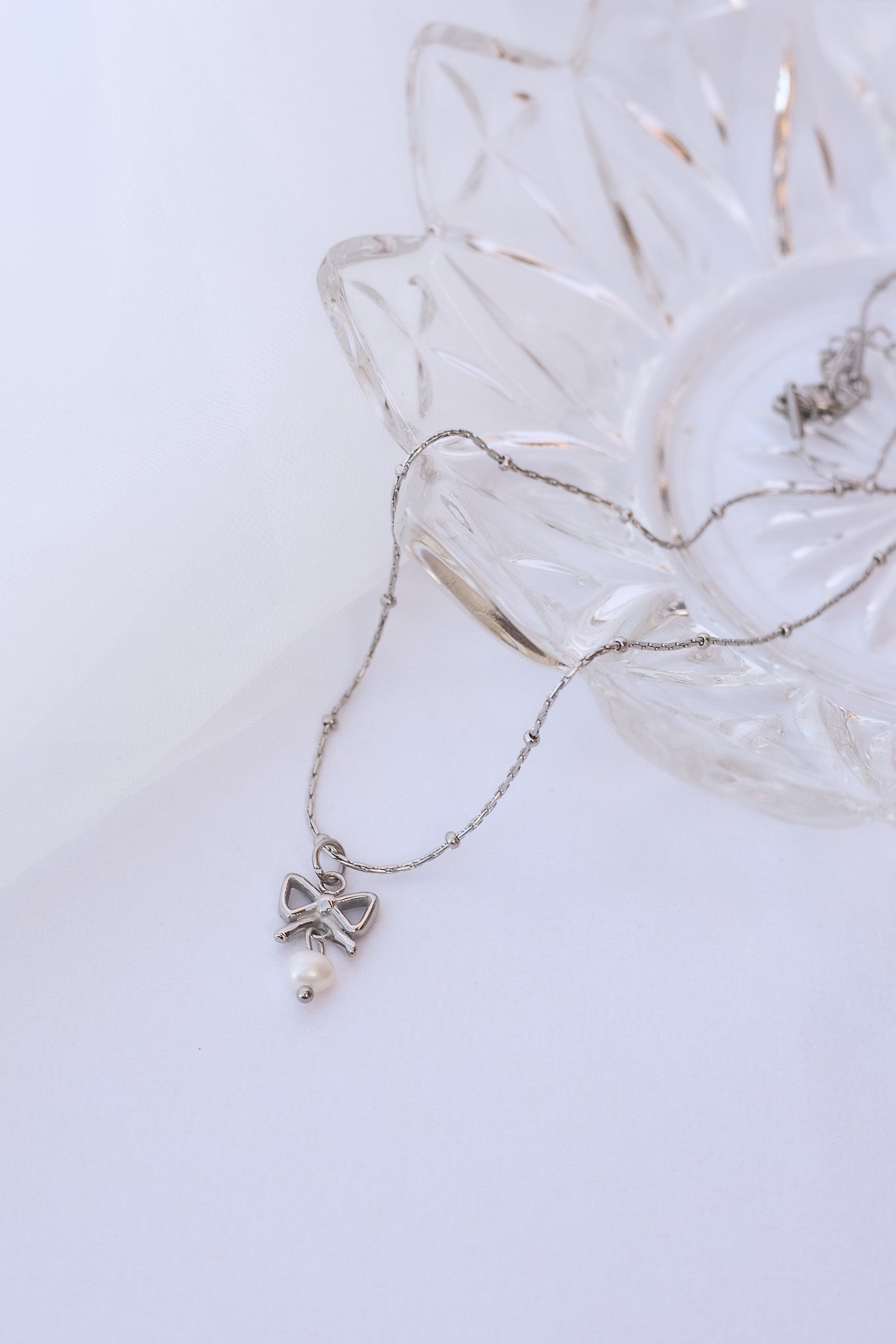 Jane Bow Necklace